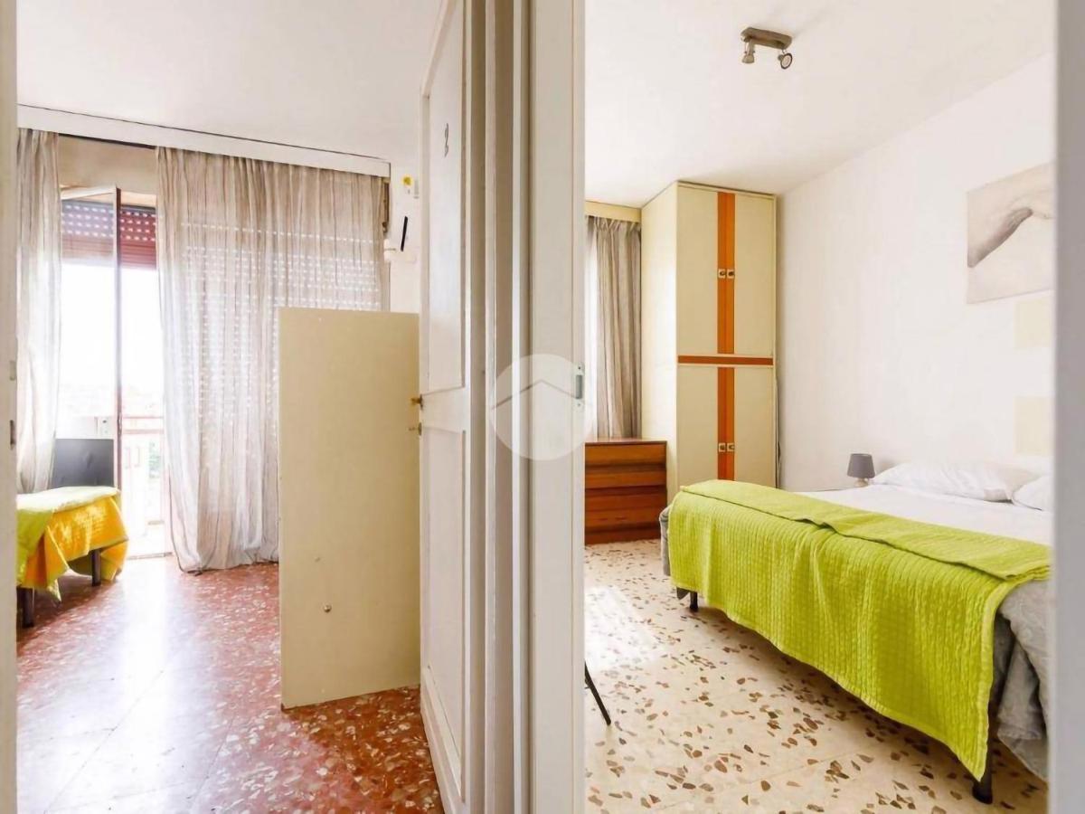"Vacanze Romane" Stazione Tiburtina, Appartamento Tre Camere Da Letto 5 Posti Letto エクステリア 写真