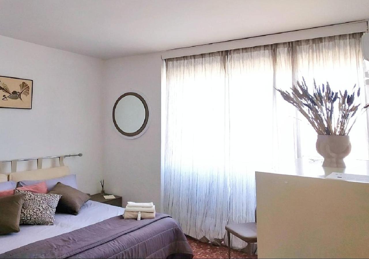 "Vacanze Romane" Stazione Tiburtina, Appartamento Tre Camere Da Letto 5 Posti Letto エクステリア 写真