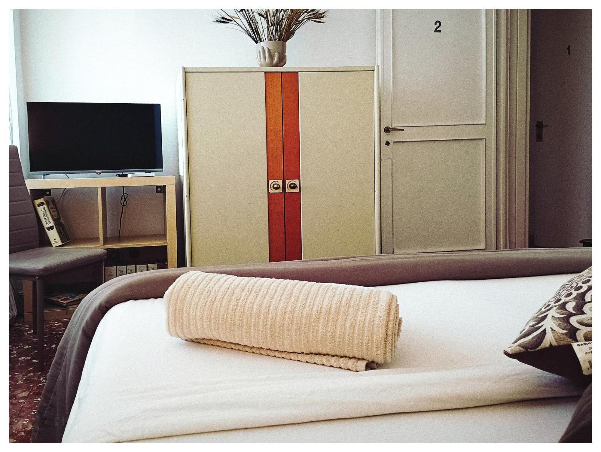 "Vacanze Romane" Stazione Tiburtina, Appartamento Tre Camere Da Letto 5 Posti Letto エクステリア 写真